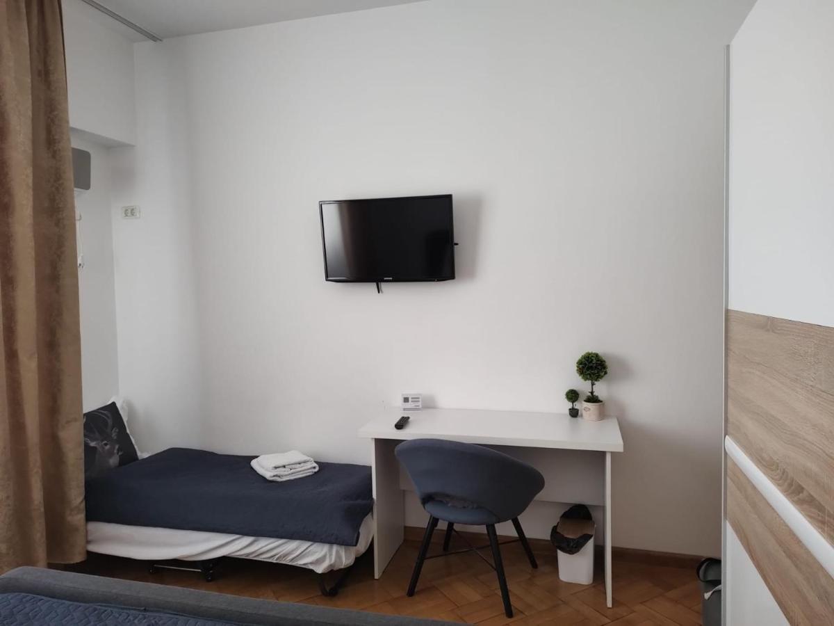 Nice Studio In Old Town Bukarest Exterior foto