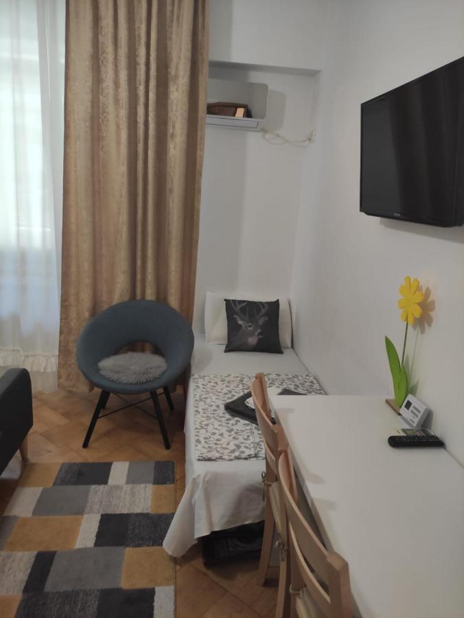 Nice Studio In Old Town Bukarest Exterior foto